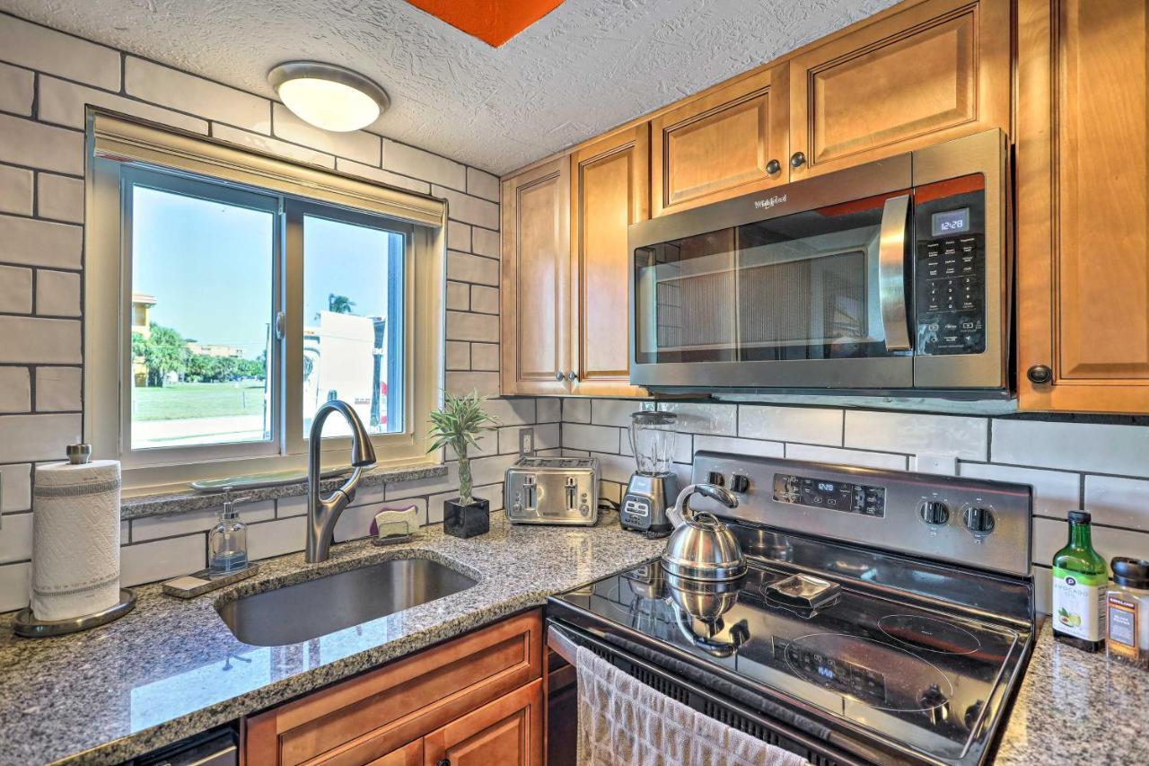 Cape Canaveral Home With Balcony Walk To Beach Dış mekan fotoğraf